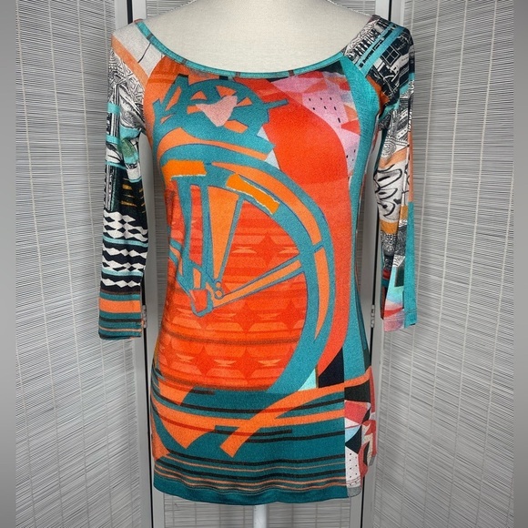 Save The Queen Multi Printed Mesh 3/4 Sleeve Top Size S - Picture 1 of 10